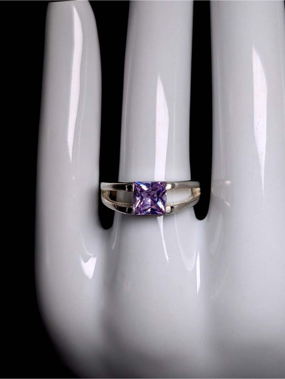 Vintage Simulated Amethyst Solitaire Sterling Silver Split Shank Ring